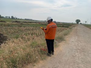 Diagram proteksi katodik pada pipa gas baja yang menggunakan metode geolistrik.