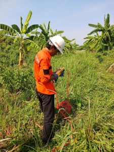 Pengukuran Geolistrik di area Tambang