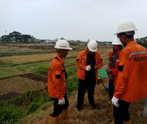 Pengukuran Geolistrik di area Tambang